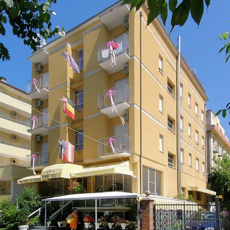 Hotel Giumer Rimini Exterior photo