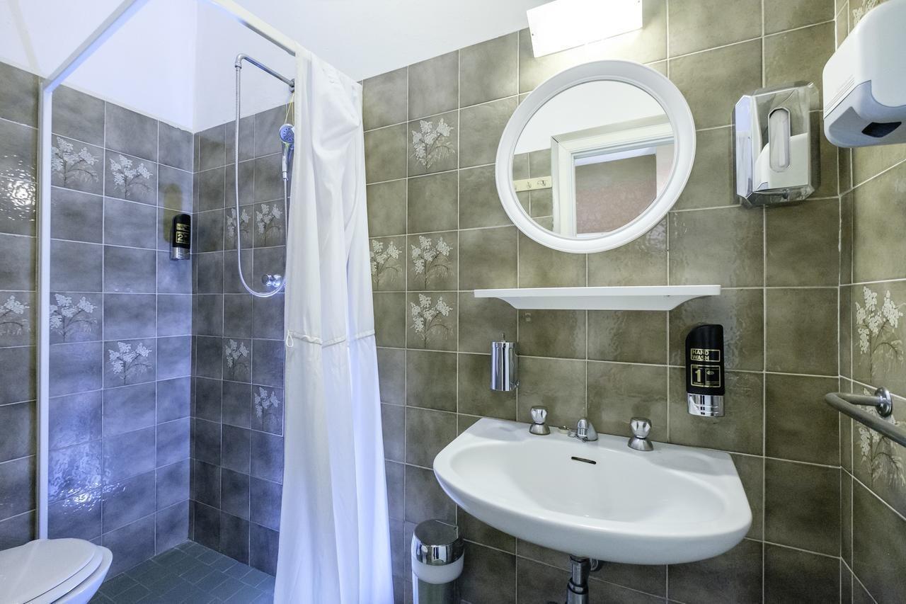 Hotel Giumer Rimini Exterior photo